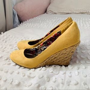 Fergalicious Yellow suede wedges - size 8